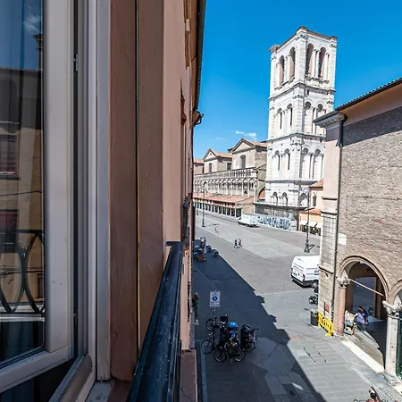 Medieval In Piazza Trento-trieste Apartament *