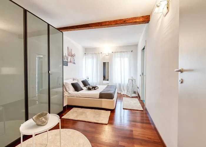 Medieval In Piazza Trento-trieste Ferrara