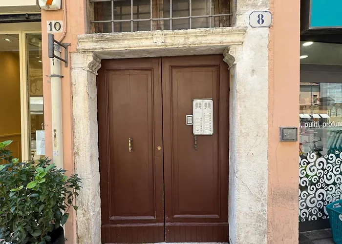 Apartament Medieval In Piazza Trento-trieste